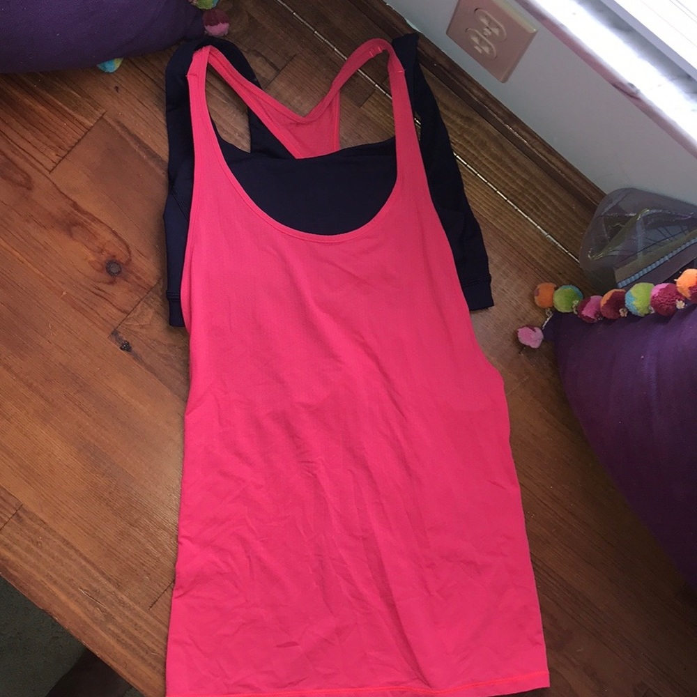 Lululemon tank with bra attached